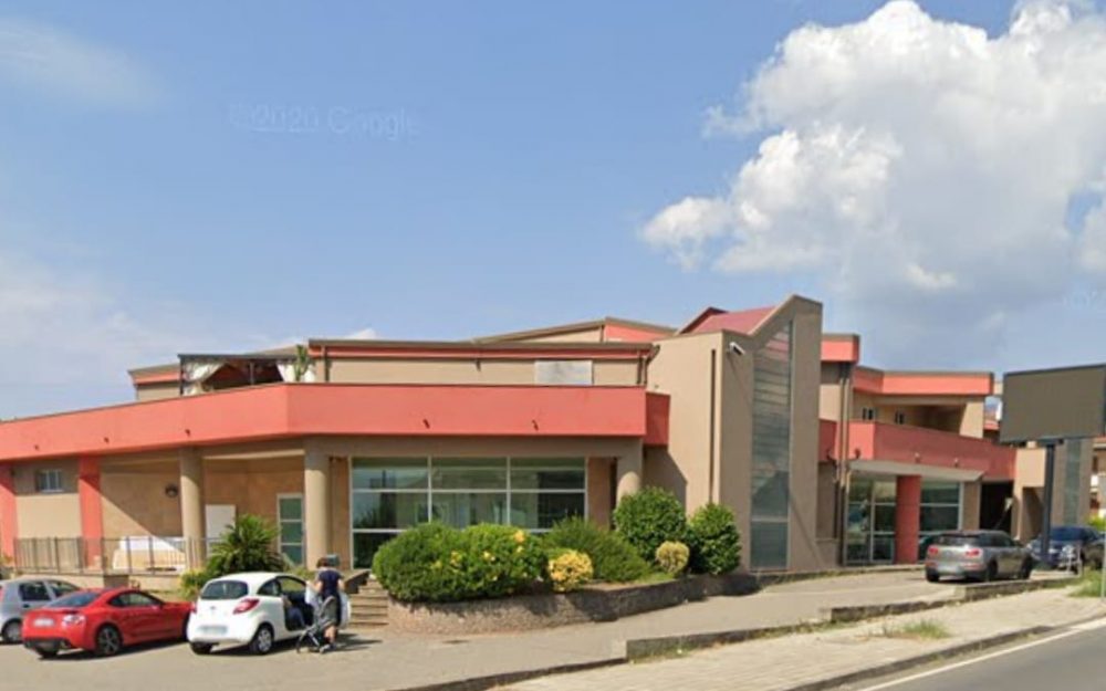 LOCALE COMMERCIALE-VIA DEL PROGRESSO-NICASTRO