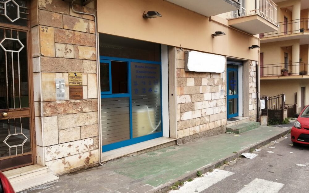 LOCALE COMMERCIALE – VIA T. FUSCO