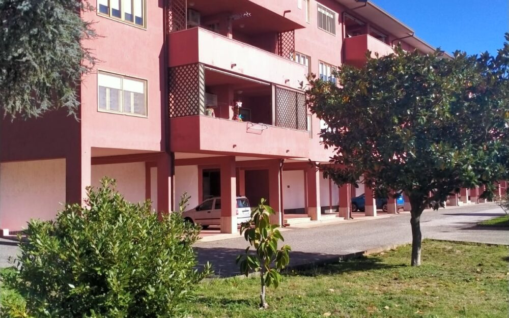 APPARTAMENTO VIA LUIGI LONGO