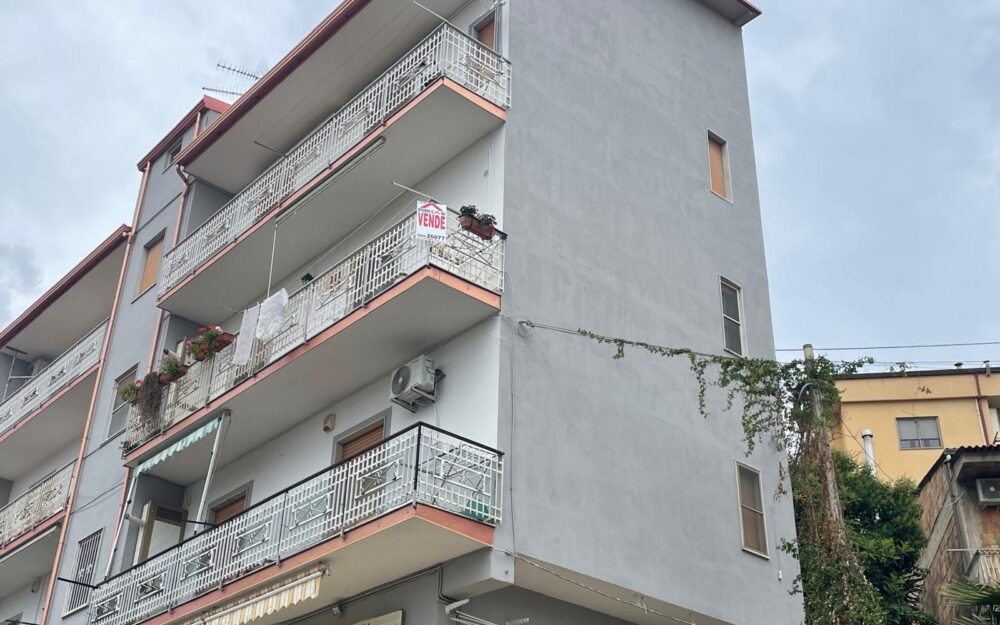 APPARTAMENTO – VIA MADONNA DELLA SPINA-LAMEZIA TERME